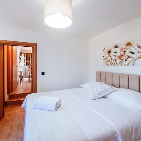 Roko Opacac Veli Iz,otok Iz Apartment