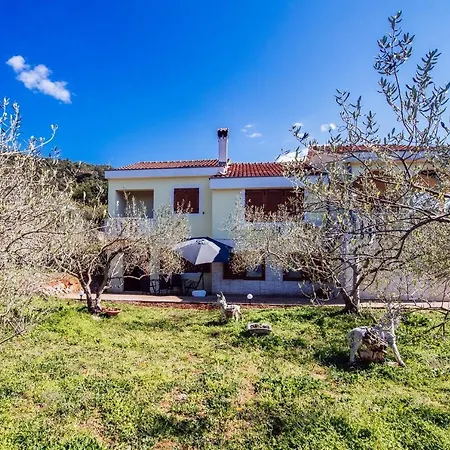 Apartment Roko Opacac Veli Iz,otok Iz Veli Iz