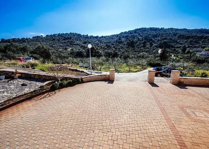Appartement Roko Opacac Veli Iz,otok Iz *